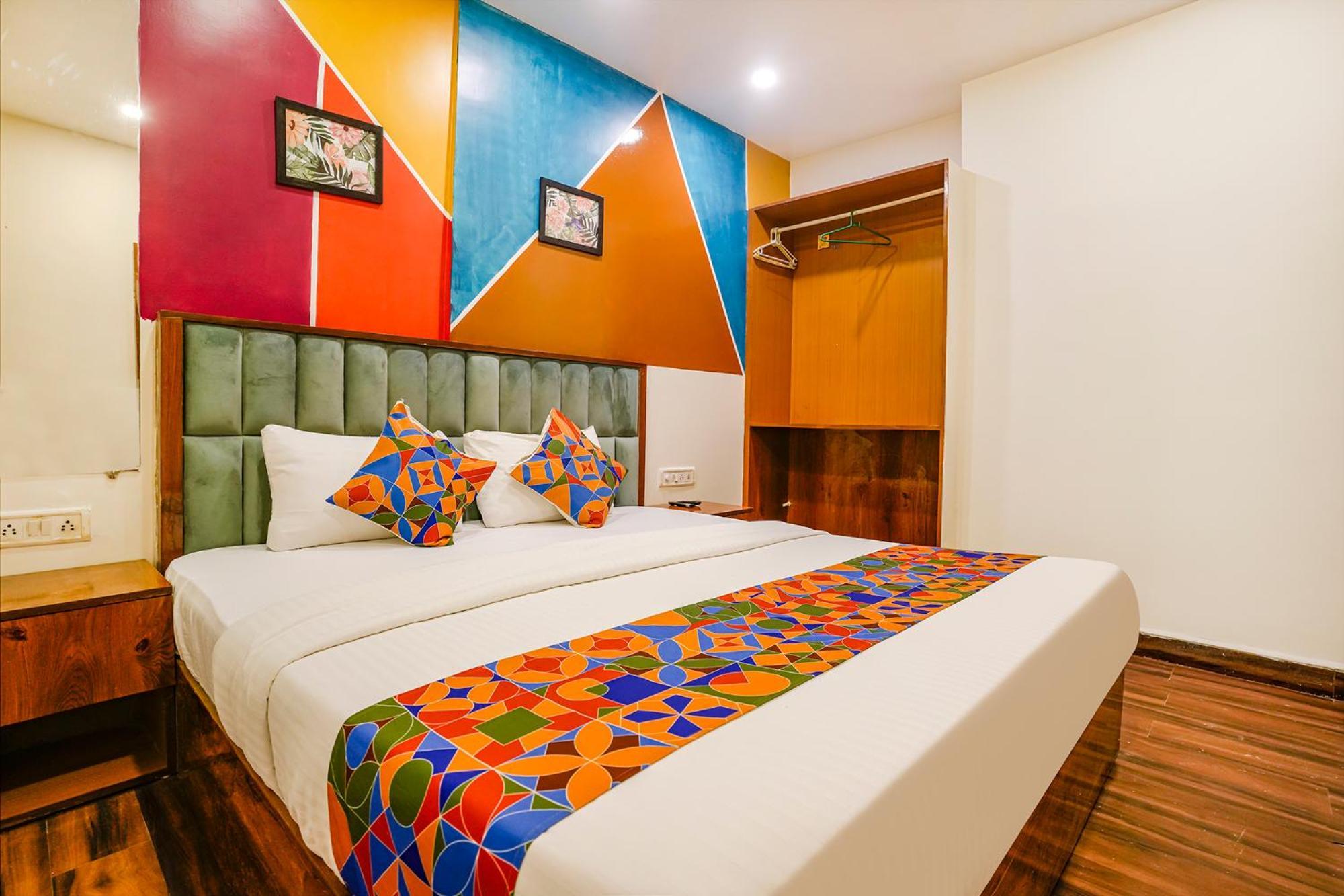 Fabhotel Twigo Inn Bombaim Exterior foto