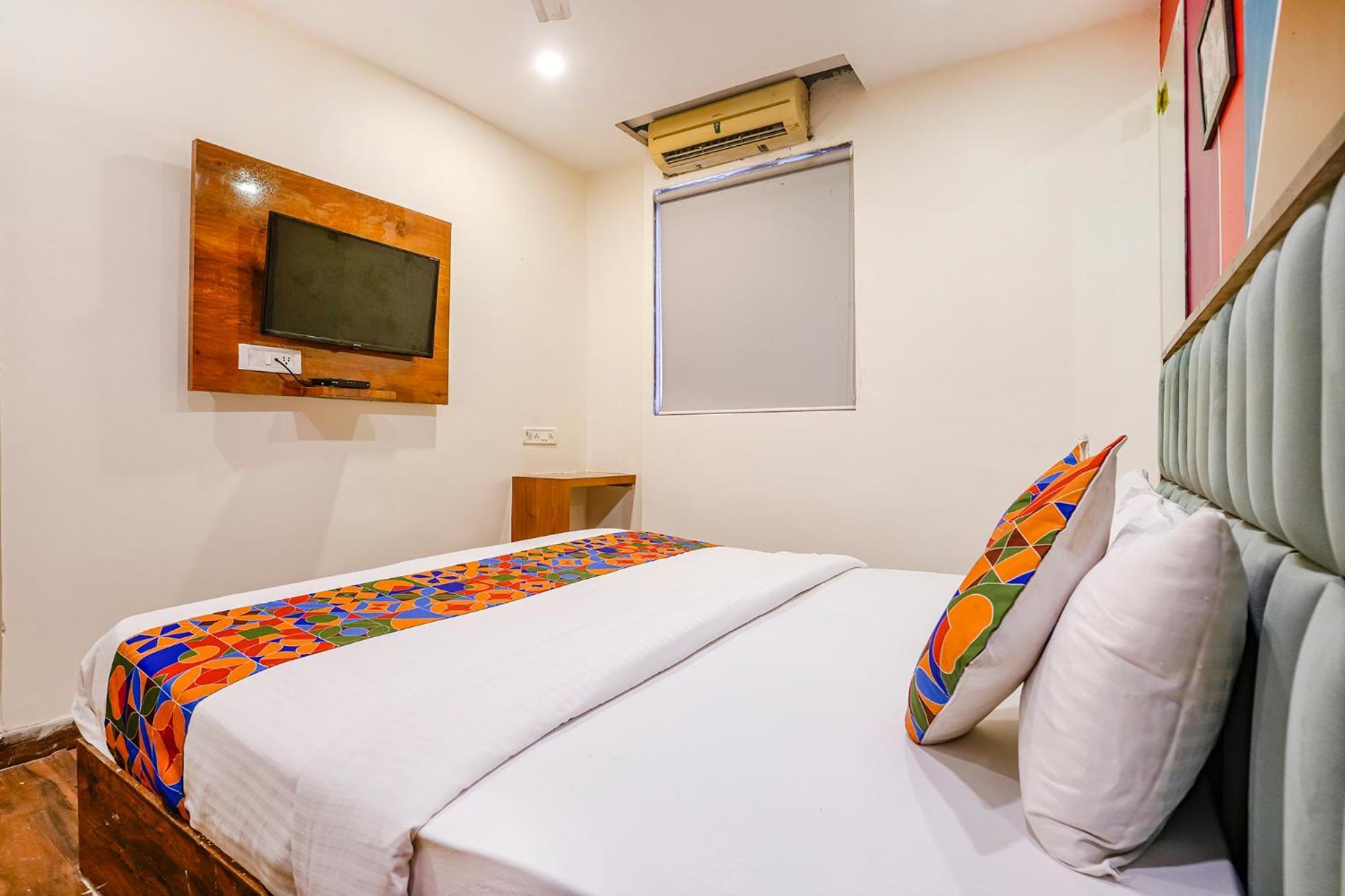 Fabhotel Twigo Inn Bombaim Exterior foto