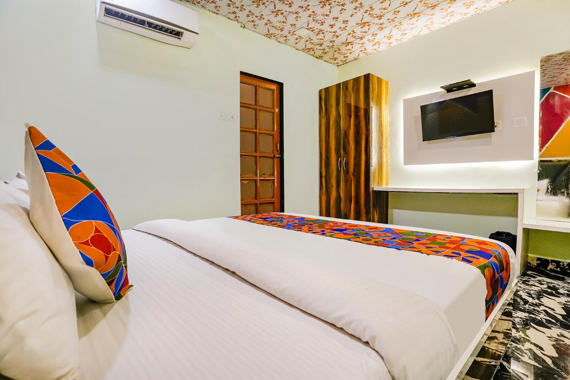 Fabhotel Twigo Inn Bombaim Exterior foto
