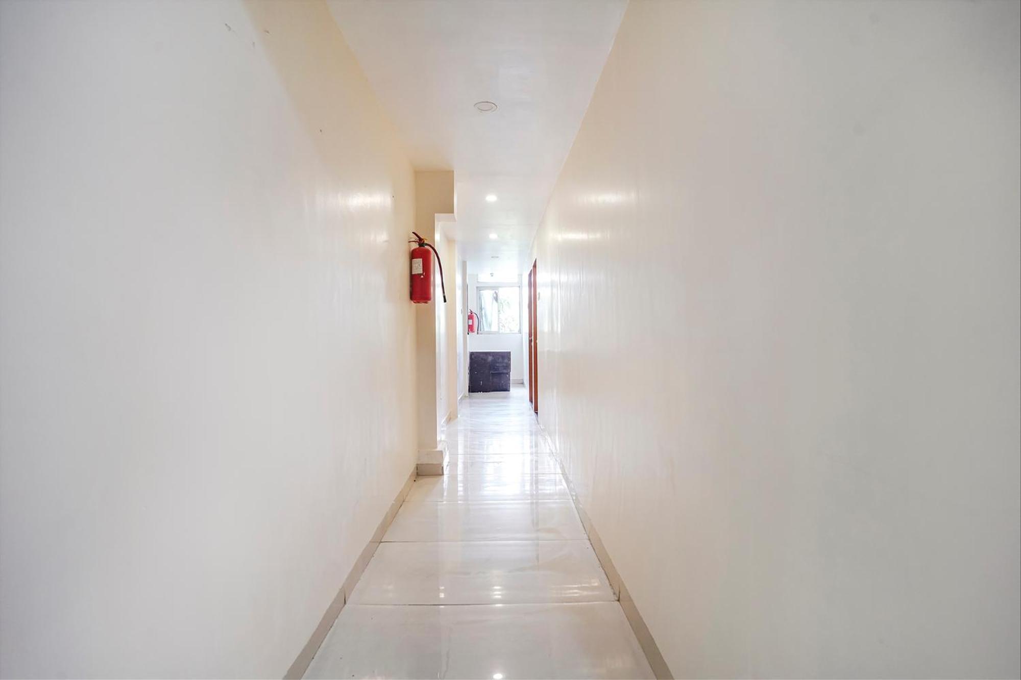 Fabhotel Twigo Inn Bombaim Exterior foto